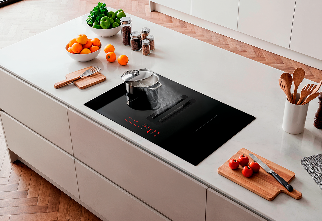 Point Hurricane 83 cm kogeplade med emhætte